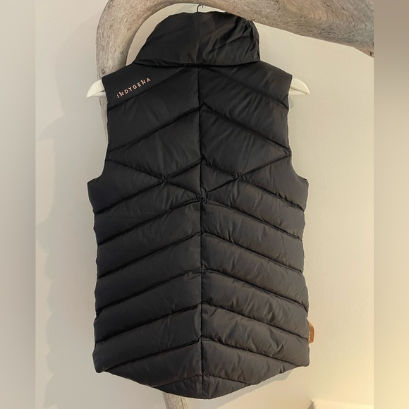 Indyeva Papluma Vest - Black - Picture 2 of 3